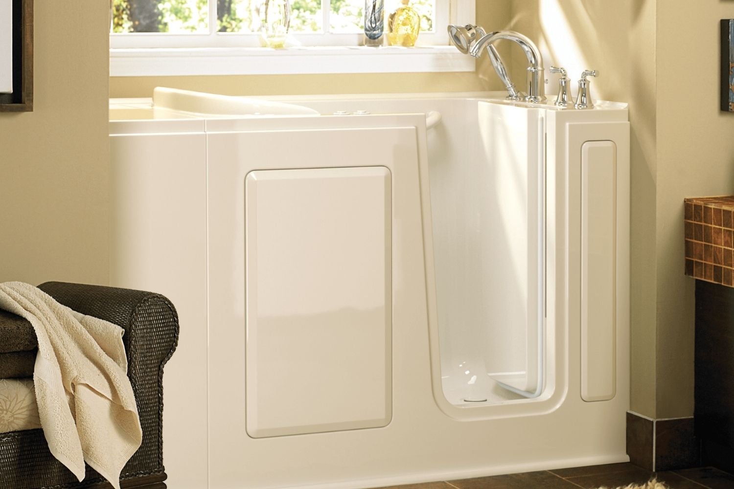 Walk-In Tub What Are The Pros And Cons
