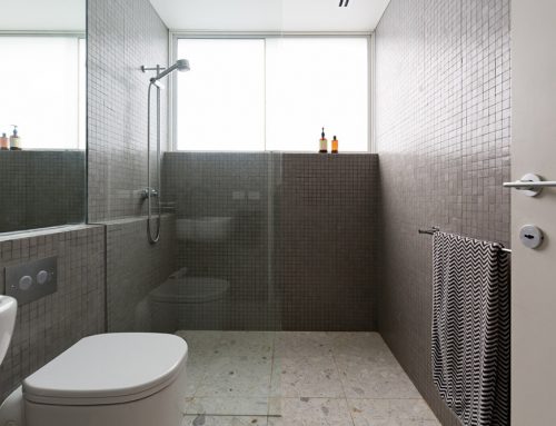 The Perks of Converting Your Tub into a Walk-In Shower