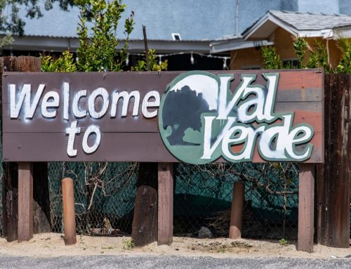 Compact Walk-In Bathtubs in Val Verde, CA